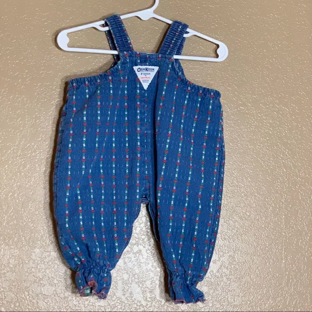 Vintage Oshkosh B’Gosh baby overalls‎